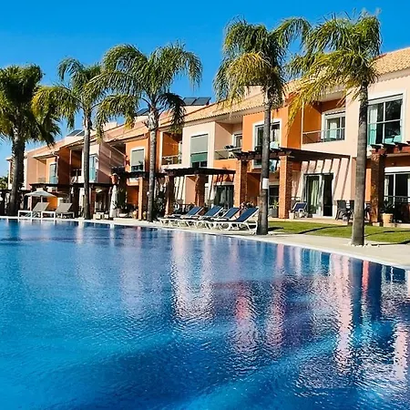 Santa Maria N - Shared Pool - 8 Guests - *