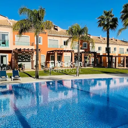 Santa Maria N - Shared Pool - 8 Guests - *