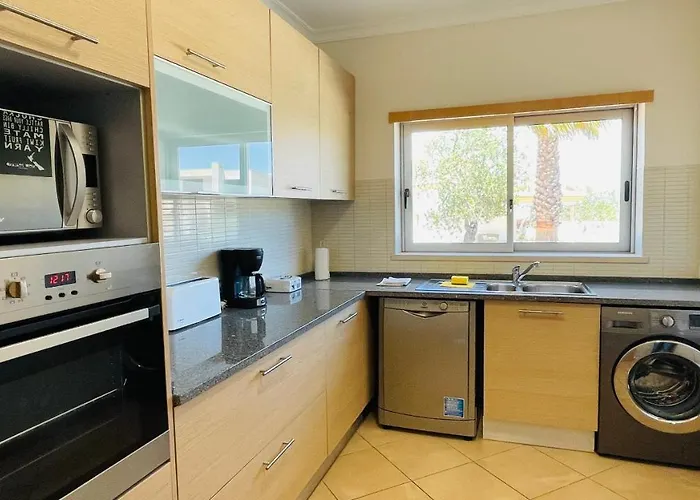 Santa Maria N By Check-in Portugal אלבופיירה